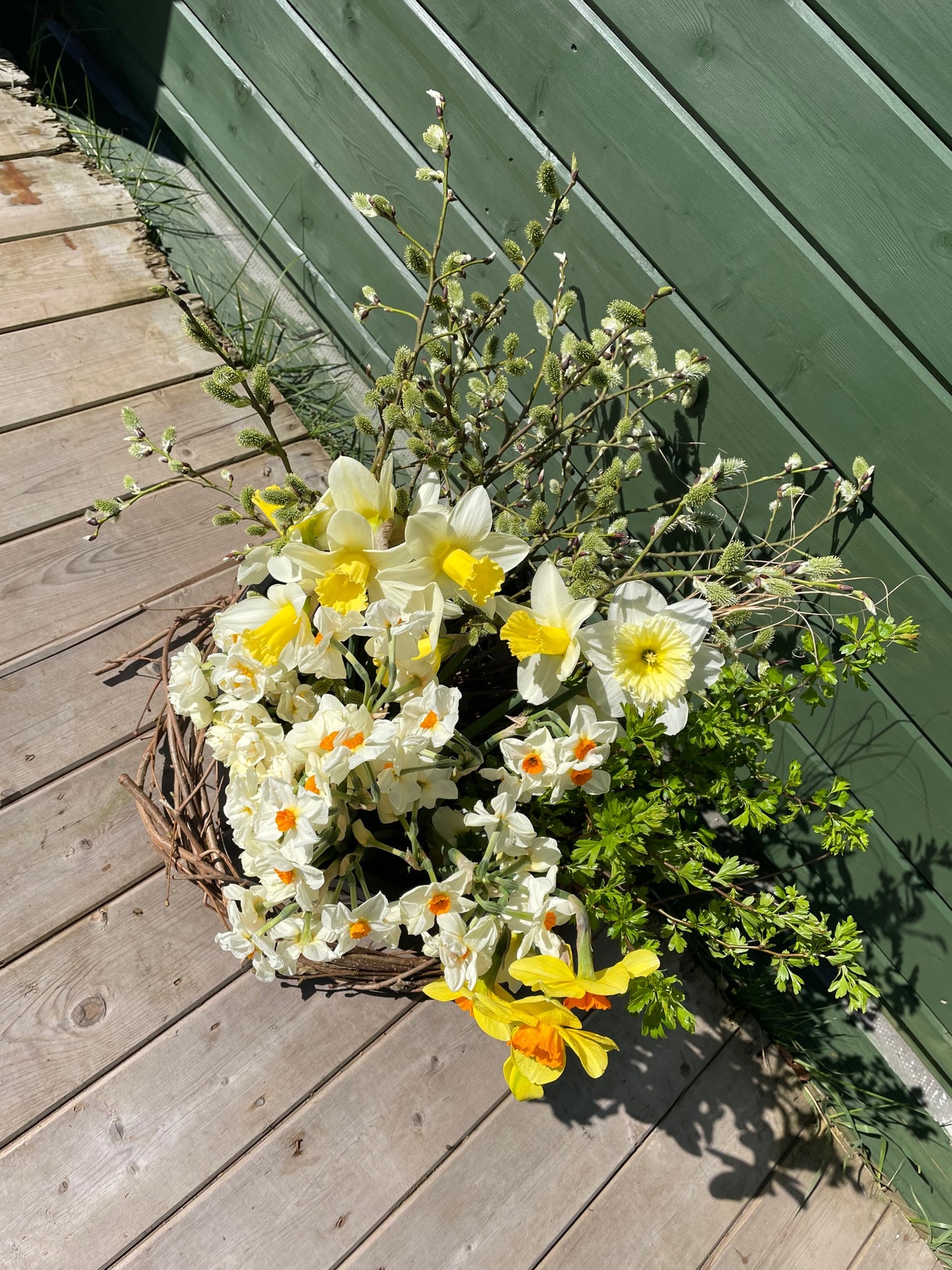 April Weekly Subscription